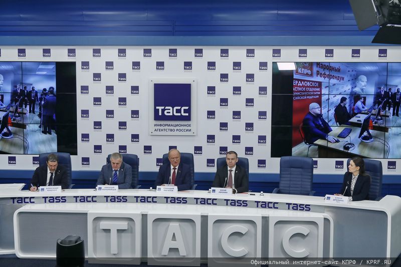 Г.А. Зюганов: Политика «лево руля» давно назрела!