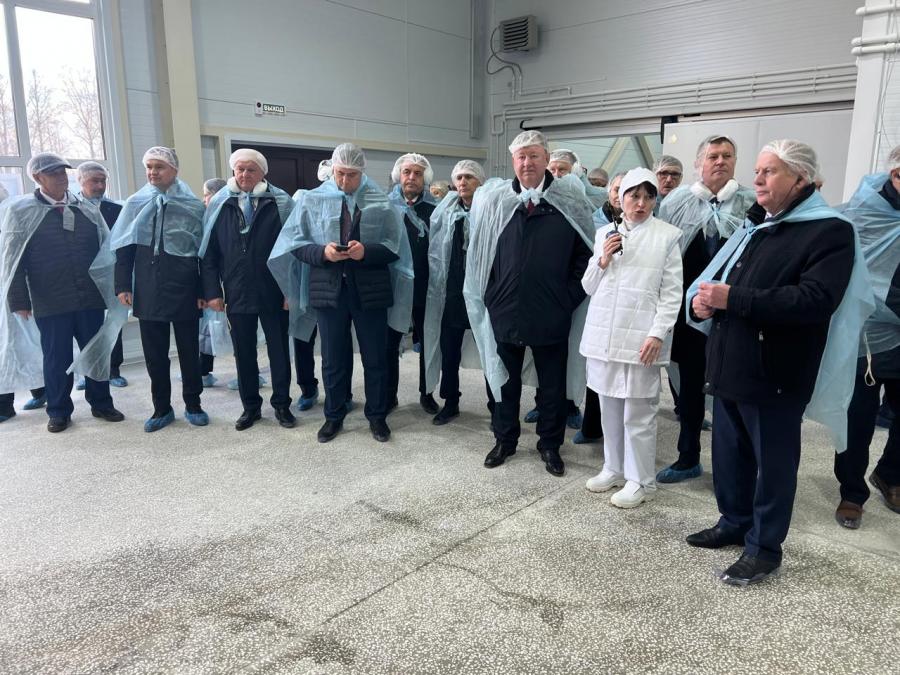 В ходе рабочего визита в Чувашию Владимир Кашин открыл новый цех по переработке мясной продукции и посетил молочное производство