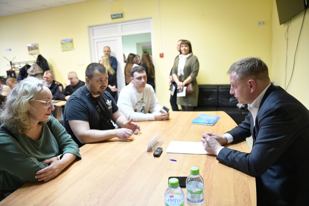 Депутат фракции КПРФ в совете депутатов Дмитровского муниципального округа 1 Иван Соловьев принял участие в работе выездной администрации