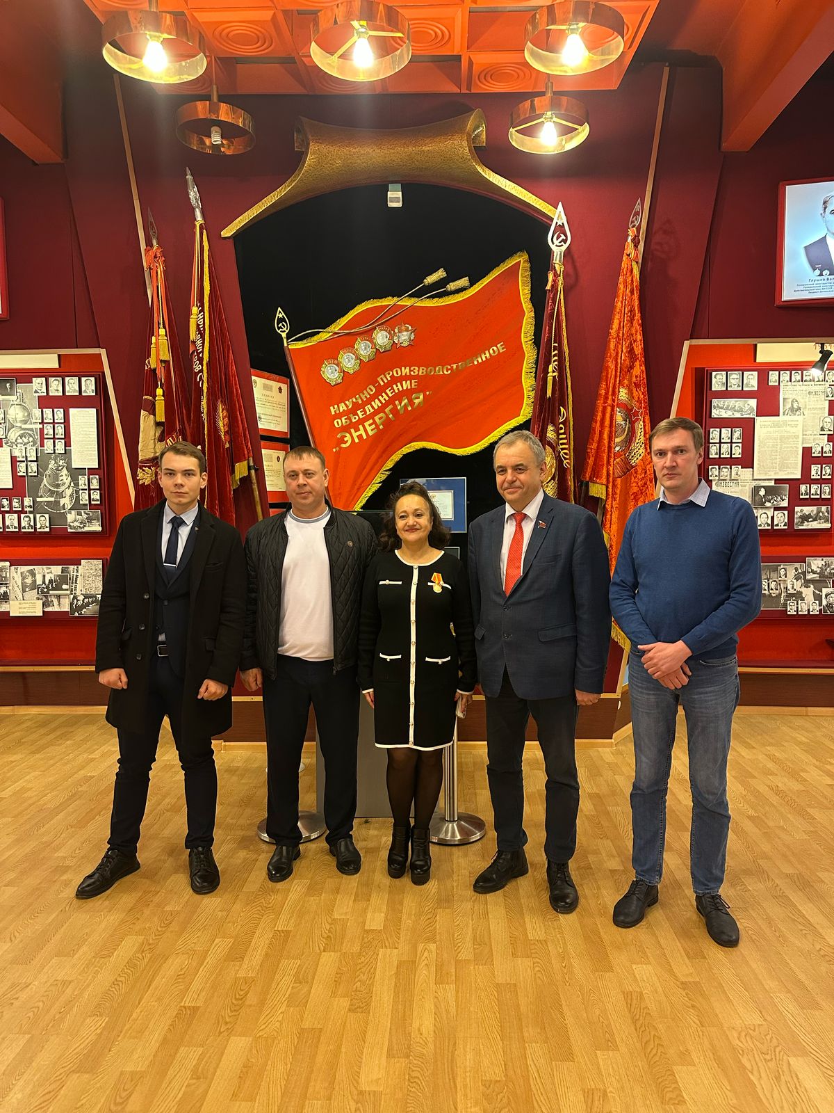 Королёвские коммунисты и комсомольцы вместе с кадетами Московского военно-музыкального училища им. Халилова посетили в день космонавтики музей РКК «Энергия»