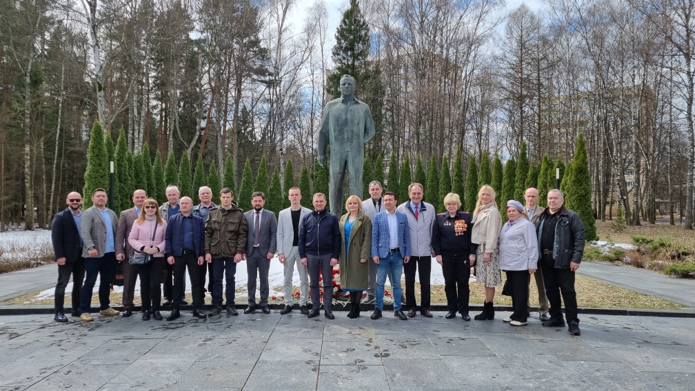 Николай Васильев посетил Звездный городок