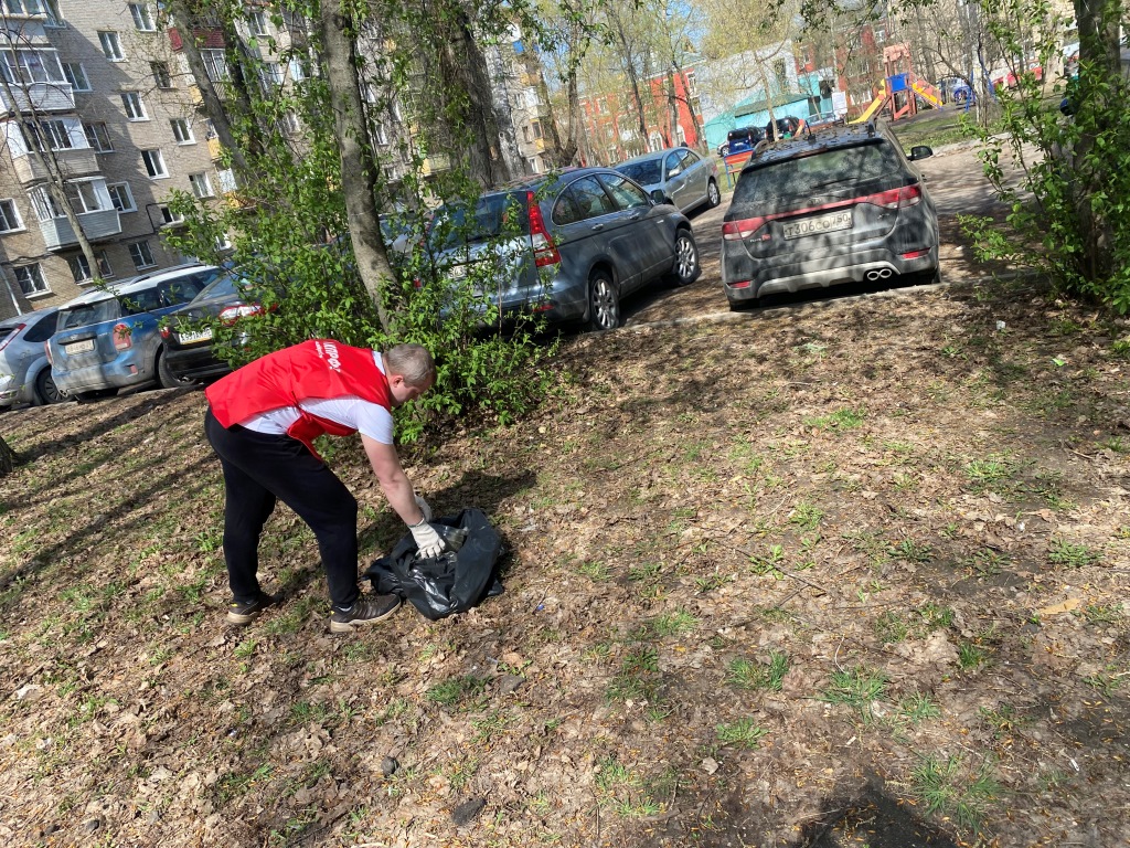Коммунисты Долгопрудного провели Ленинский субботник
