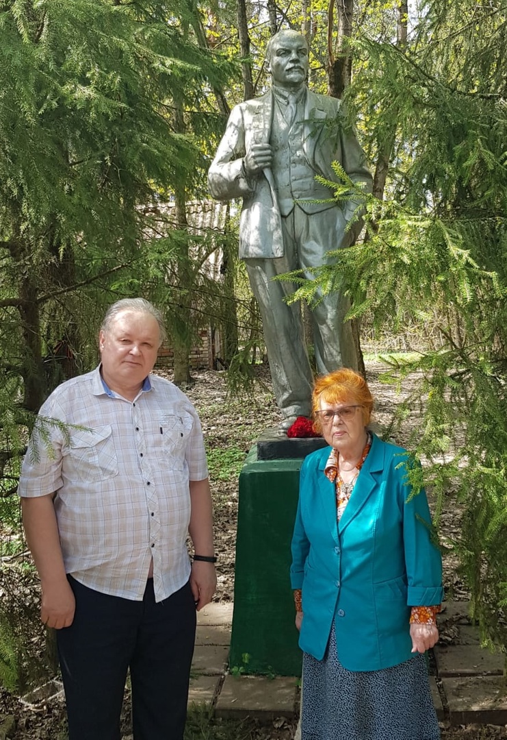 Возложение цветов к памятникам В.И. Ленину в г.о. Пушкинский