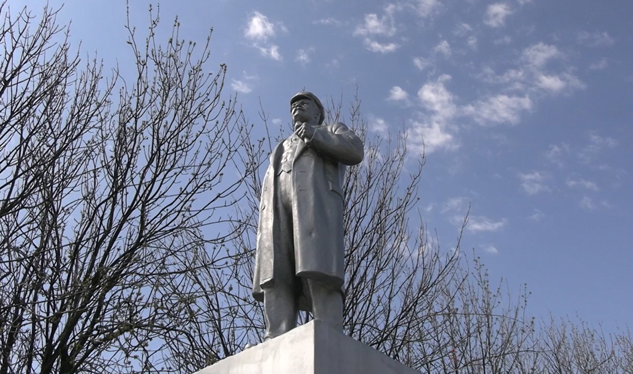 Возложение цветов к памятникам В.И. Ленину в г.о. Пушкинский