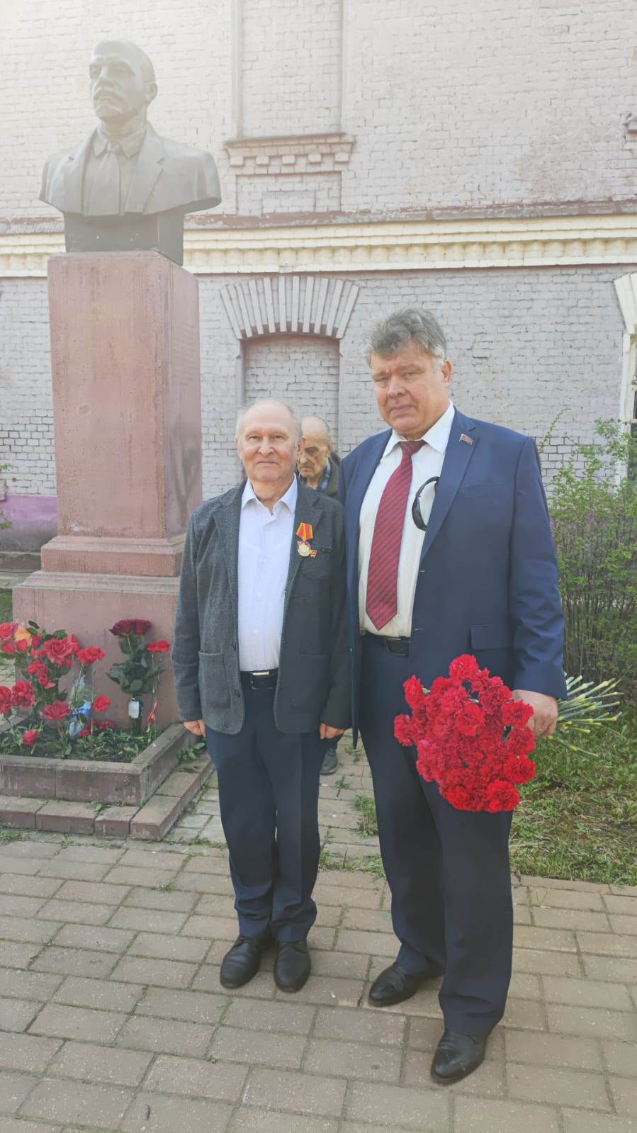 Раменские коммунисты делу Ленина верны!