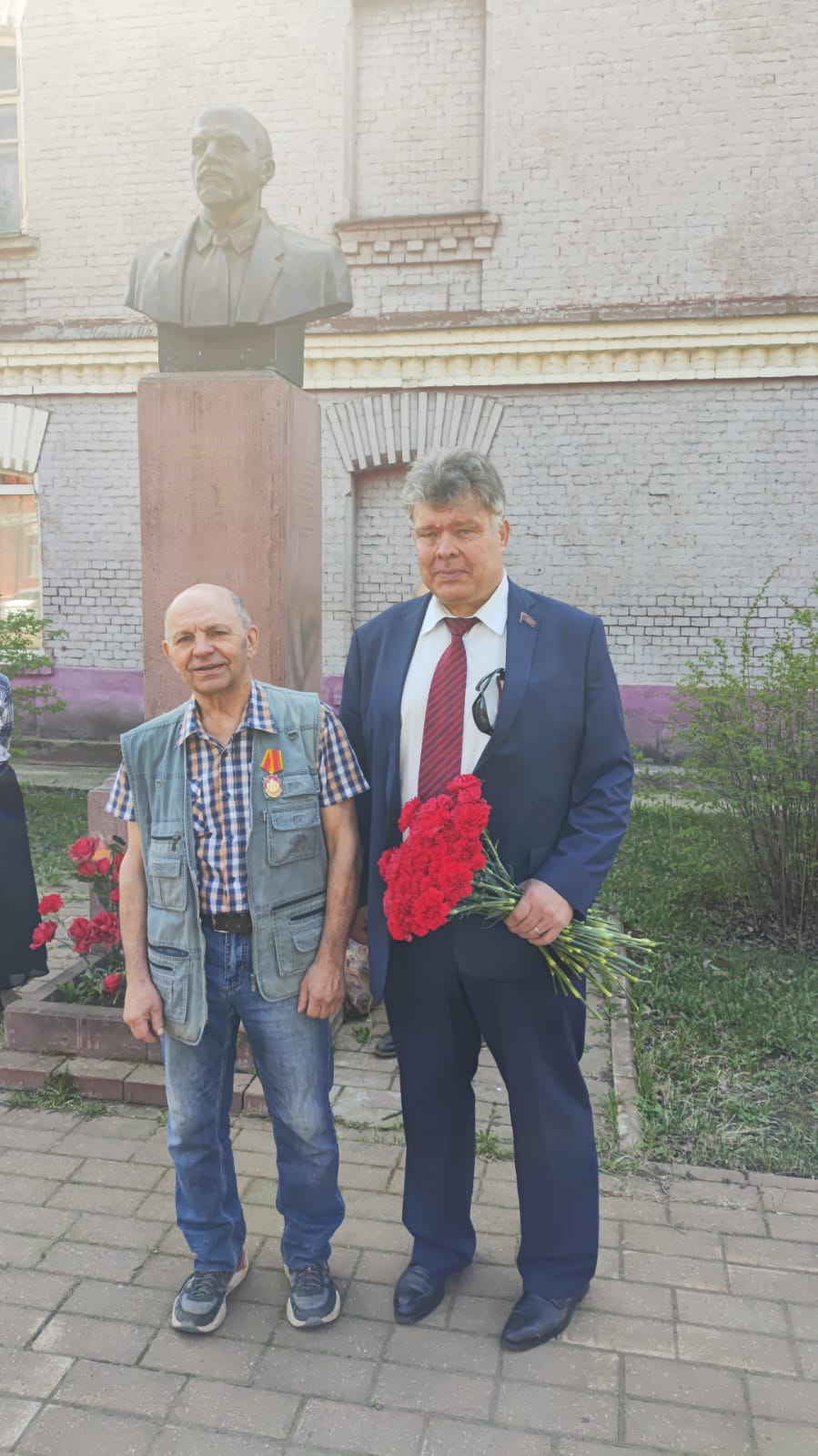 Раменские коммунисты делу Ленина верны!