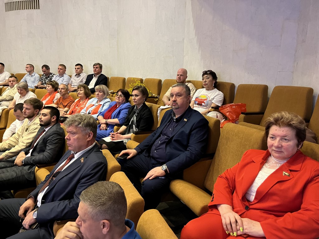«В.И. Ленин с нам на все времена»