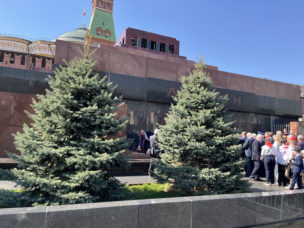 Ленин впервые заставил капитал потесниться и создал государство рабочих и крестьян (22.04.2025)