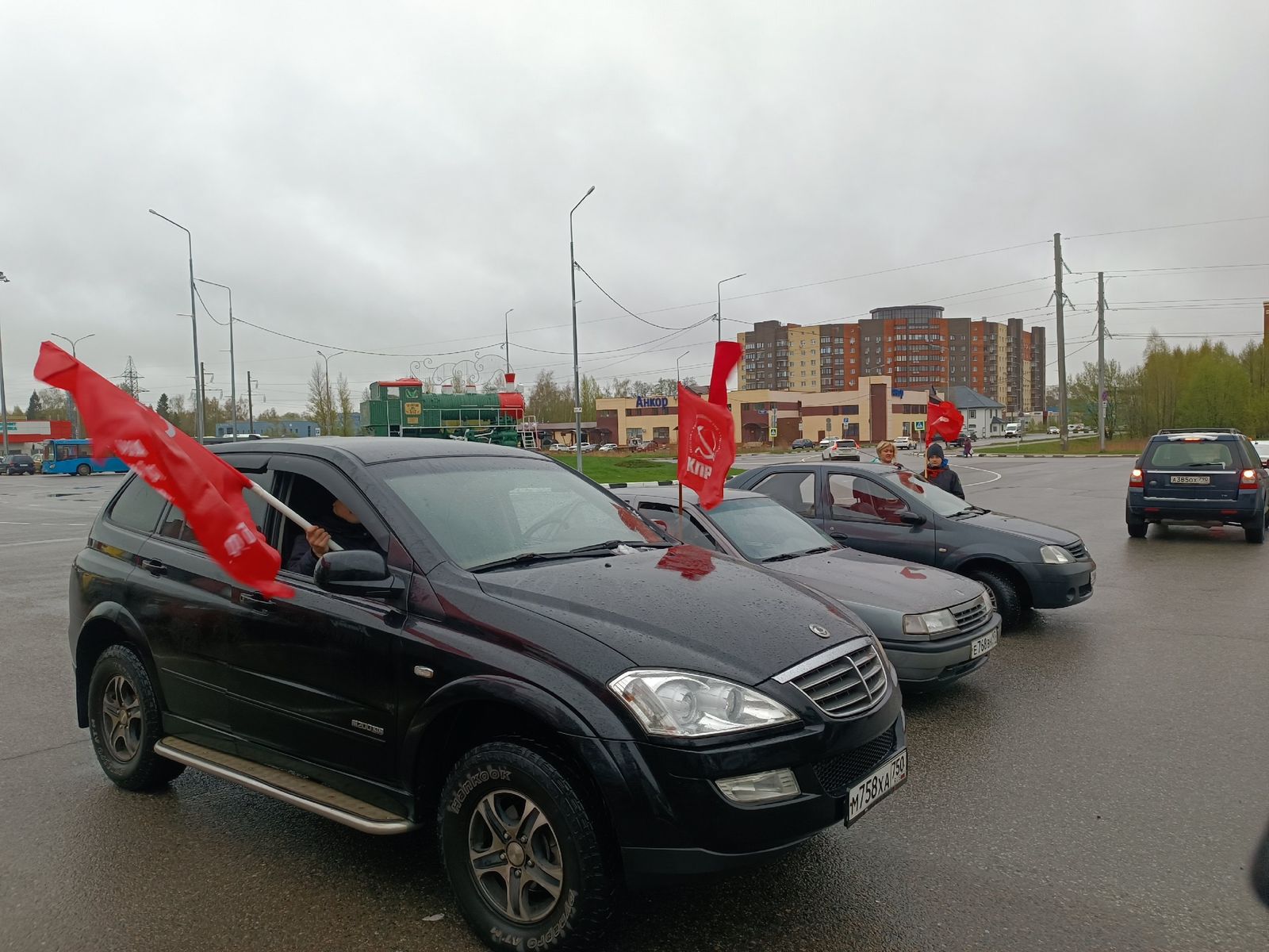 Женщины Подмосковья за Первомай!