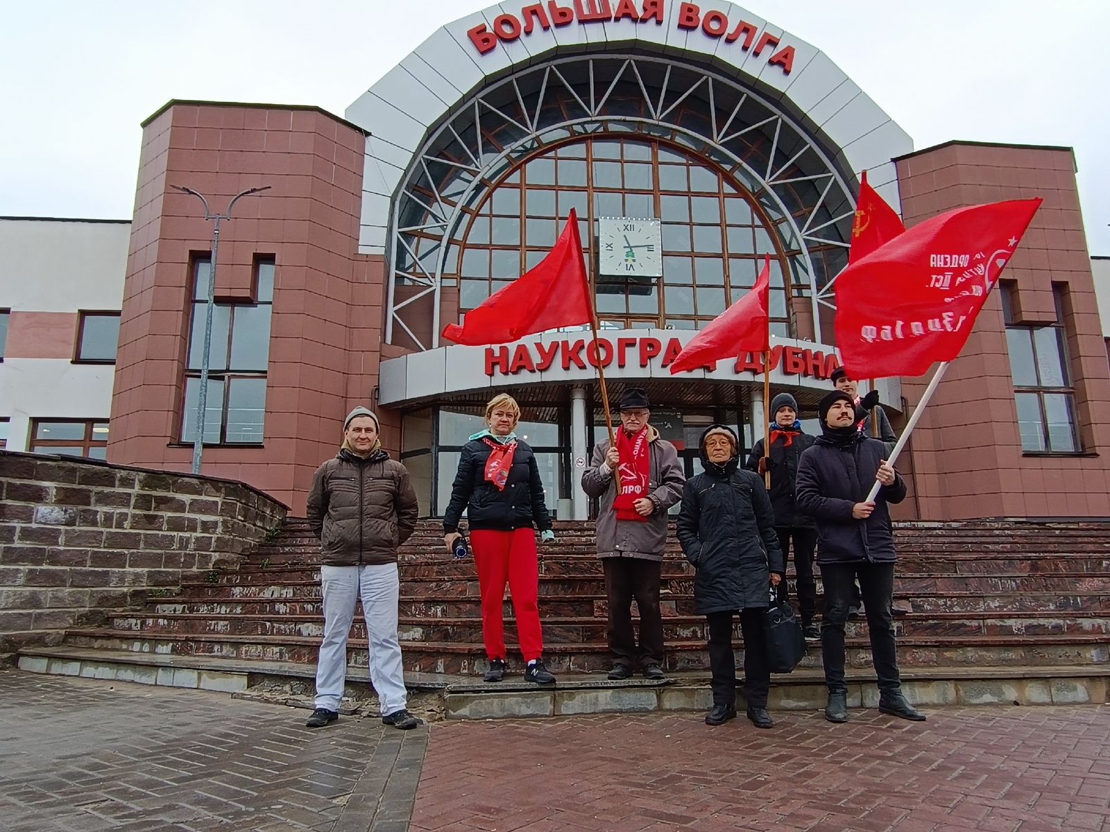 Женщины Подмосковья за Первомай!