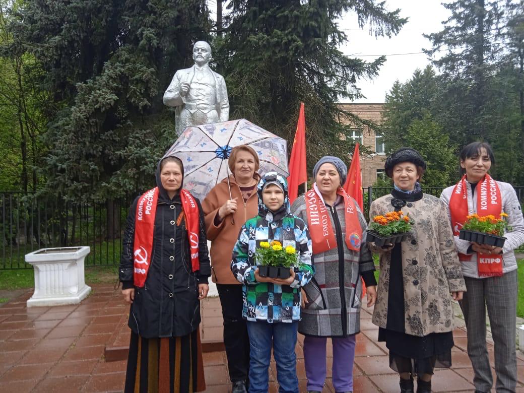 Женщины Подмосковья за Первомай!