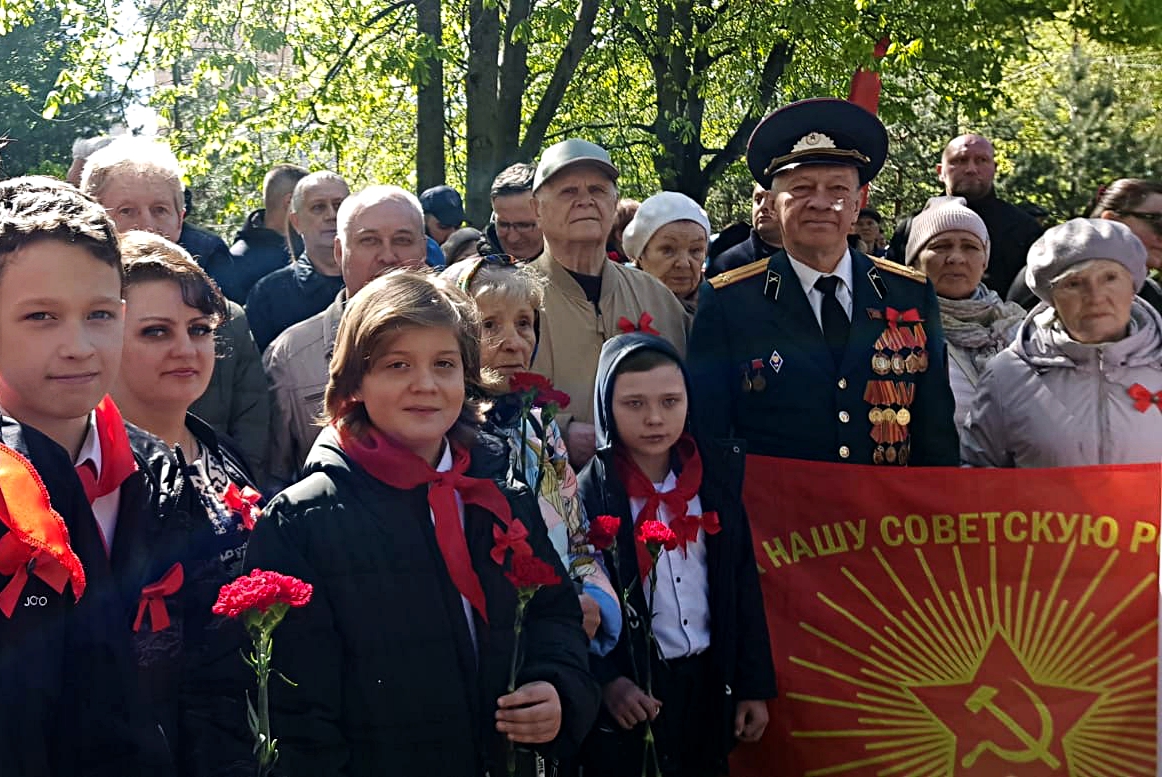 В Королёве зажгли Вечный огонь Победы