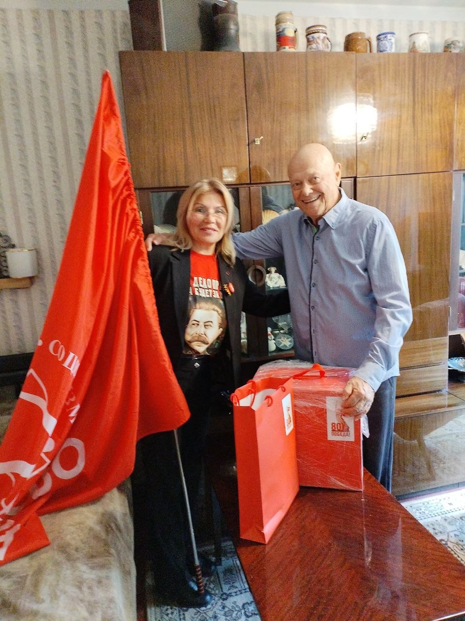 Поздравление ветеранов с 80-летием Победы Красной армии