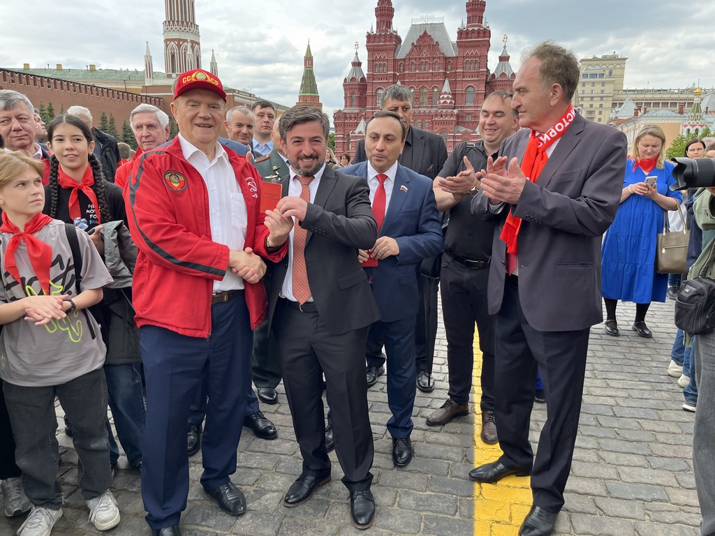 В Москве на Красной площади состоялась торжественная линейка и прием в пионеры (18.05.2025)