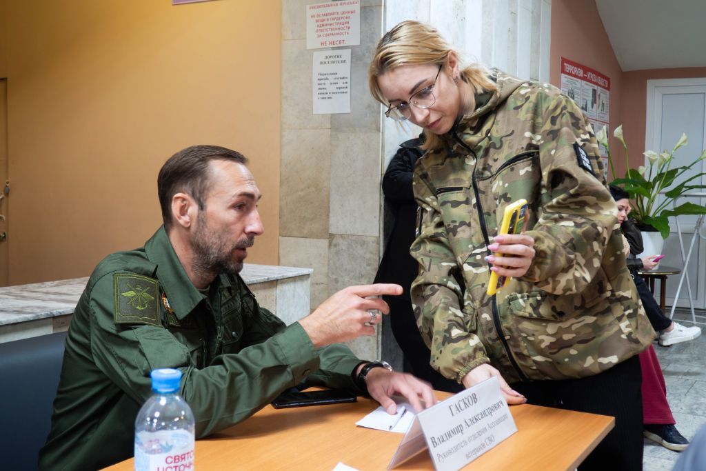 Члены Дмитровского отделения КПРФ принял участие в работе выездной администрации