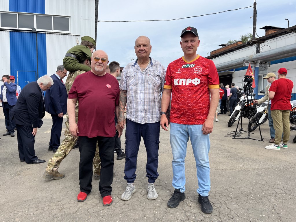 138-й гуманитарный конвой от КПРФ ушел на Донбасс и в Курск (29.05.2025)