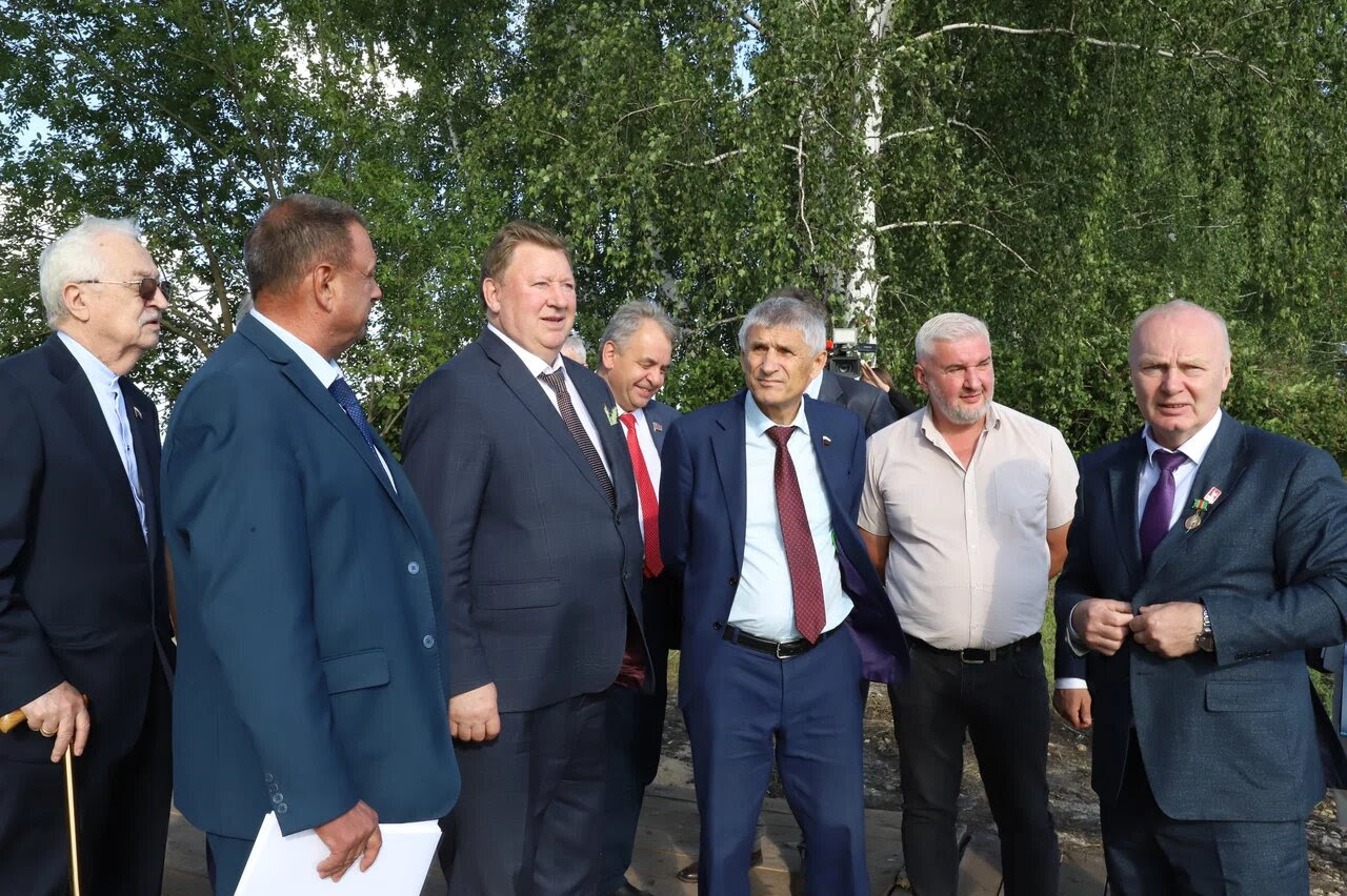В.И. Кашин посетил сельхозпредприятия Орловской области