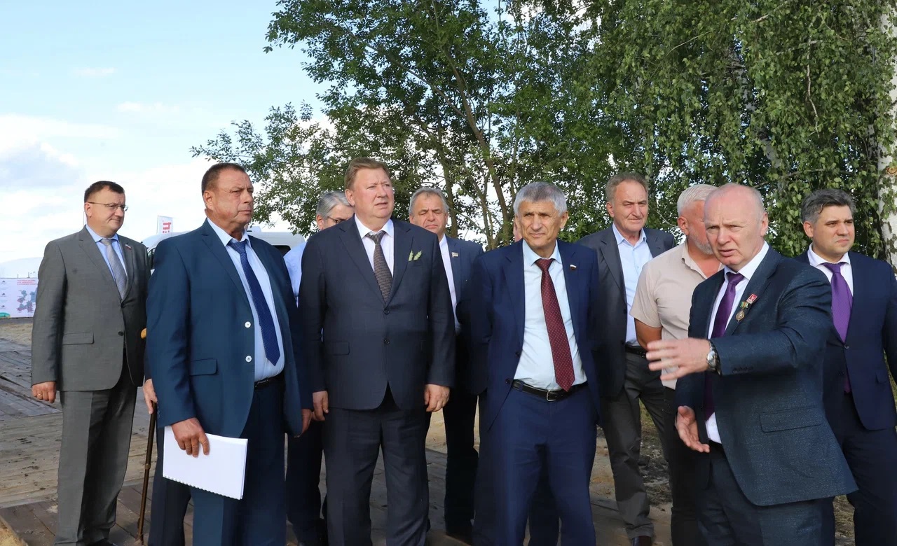 В.И. Кашин посетил сельхозпредприятия Орловской области