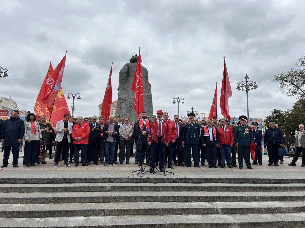Г.А. Зюганов на митинге в Москве: «Идем нашим славным советским шагом – к новым Победам!»