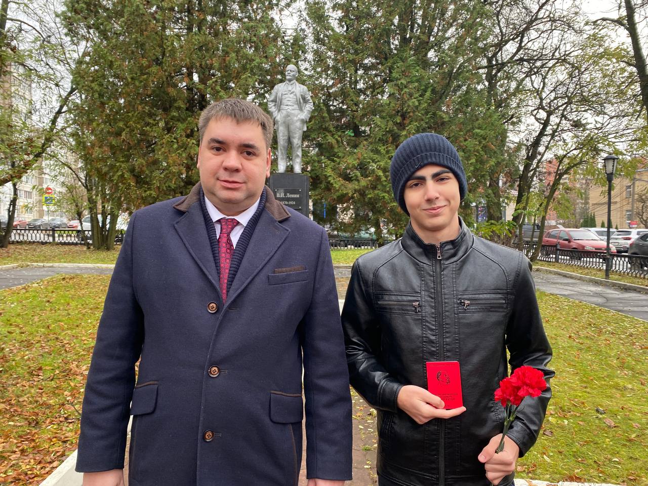 Коммунисты Чехова, отметили День Комсомола митингом