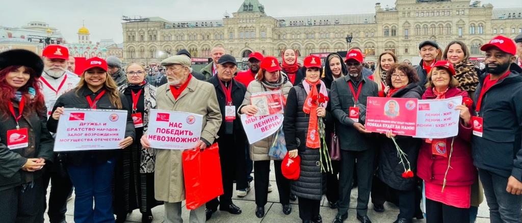 За социализм! За достойное будущее!