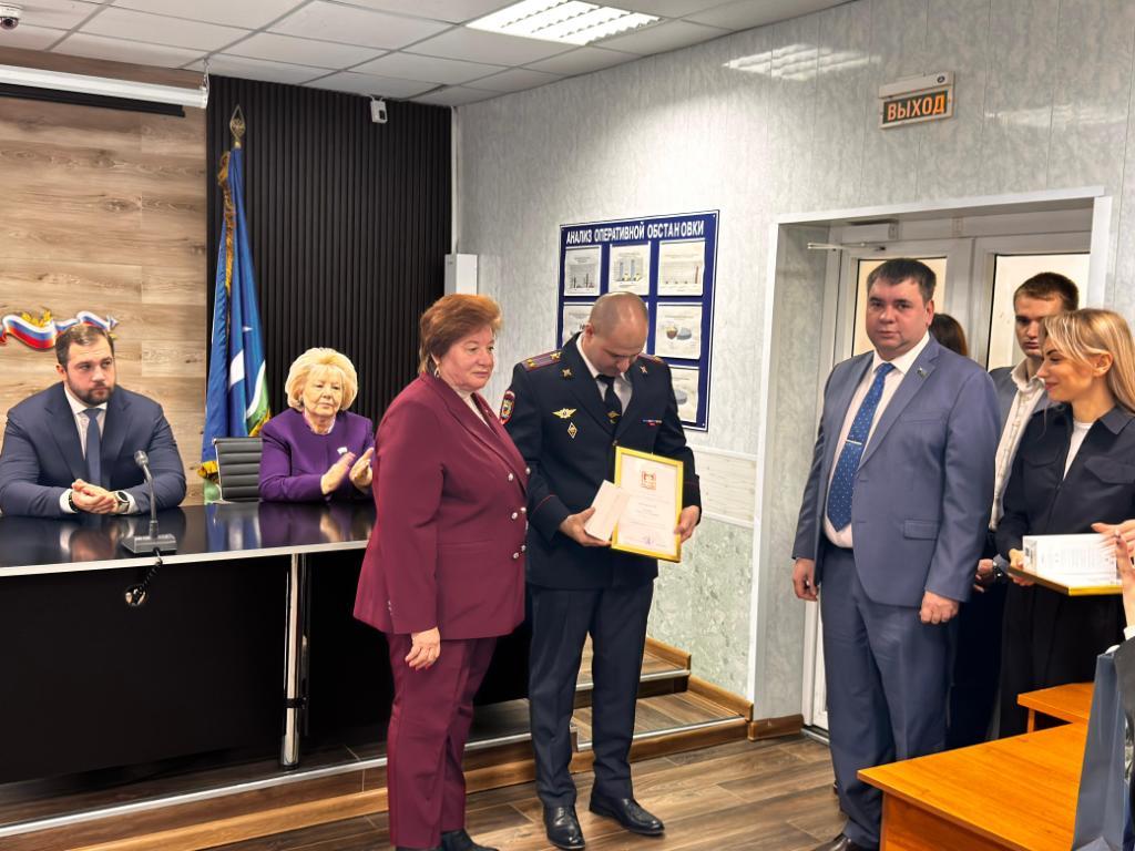 Депутат Мособлдумы от КПРФ Татьяна Никитас поздравила сотрудников ОМВД «Чеховский» с их профессиональным праздником