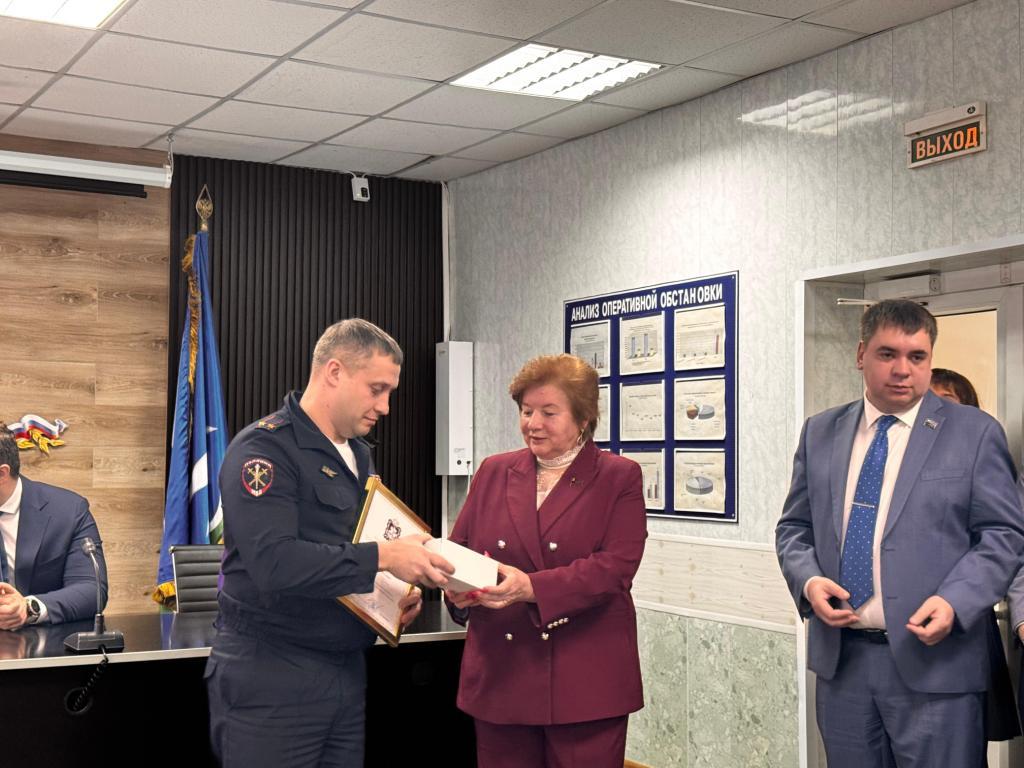 Депутат Мособлдумы от КПРФ Татьяна Никитас поздравила сотрудников ОМВД «Чеховский» с их профессиональным праздником