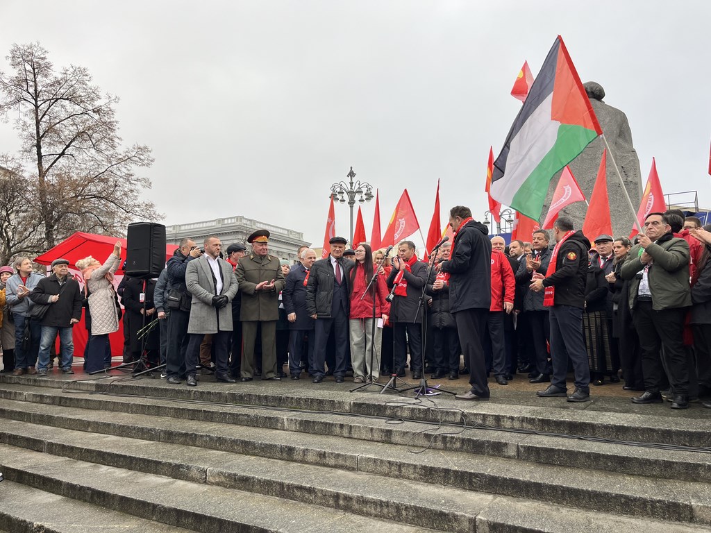 Патриотическая акция КПРФ в День Октябрьской Революции (07.11.2025)