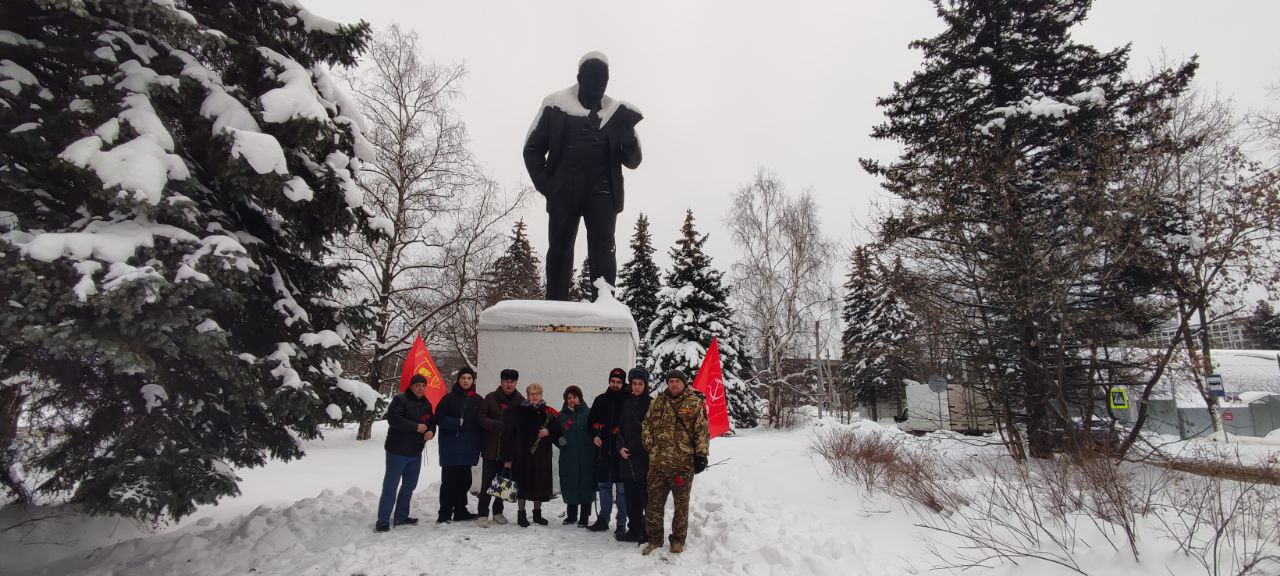 Фрязинские коммунисты почтили память Ленина