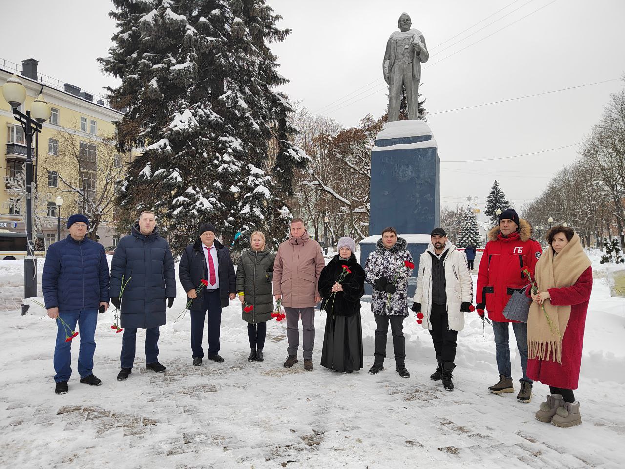 Коммунисты Балашихи почтили память В.И. Ленина