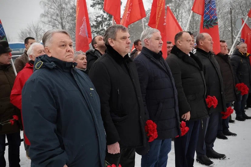 Балашихинские коммунисты почтили память погибших воинов-интернационалистов