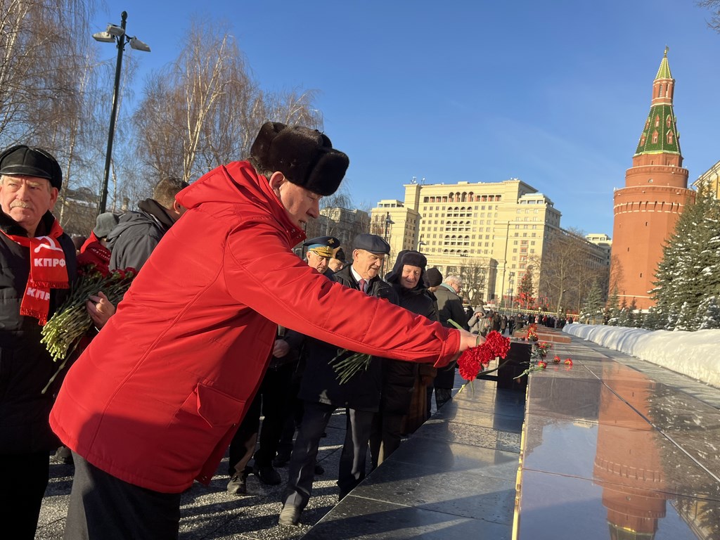 Г.А. Зюганов на митинге 23 февраля в Москве: С Днем нашей великой, любимой, Красной непобедимой армии! (23.02.2026)