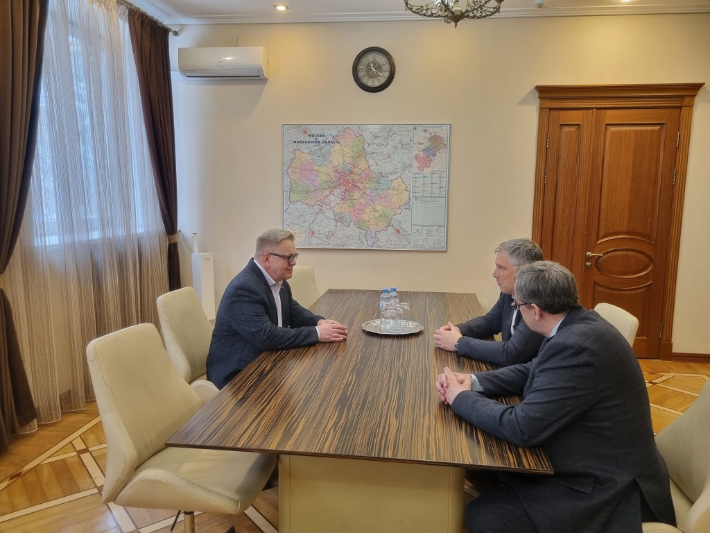 Руководитель фракции КПРФ в Мособлдуме Александр Наумов встретился с трудовым коллективом «Южных электрических сетей»