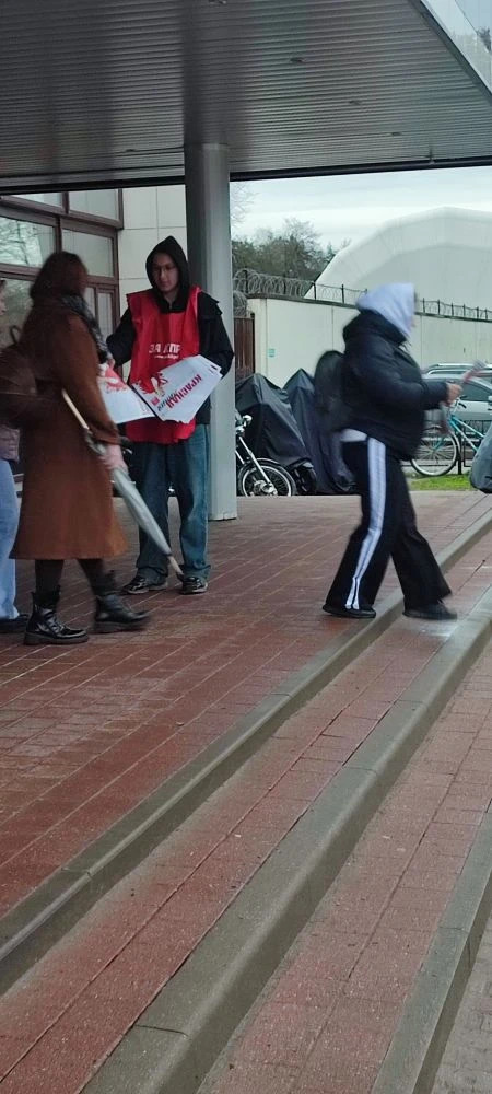 В день космонавтики коммунисты Фрязино дали старт идейному рейду у проходных «Истока»