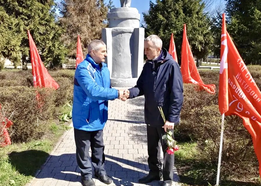 Ленинский призыв: в Коломне в день рождения В.И. Ленина партия пополнилась новыми членами