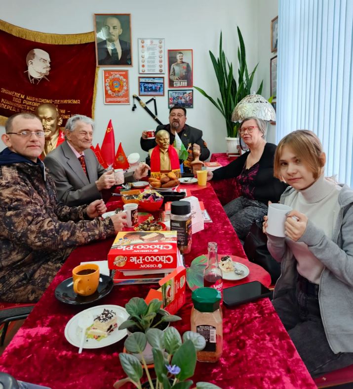 Шаховские коммунисты отметили ударным трудом праздник Первомай!