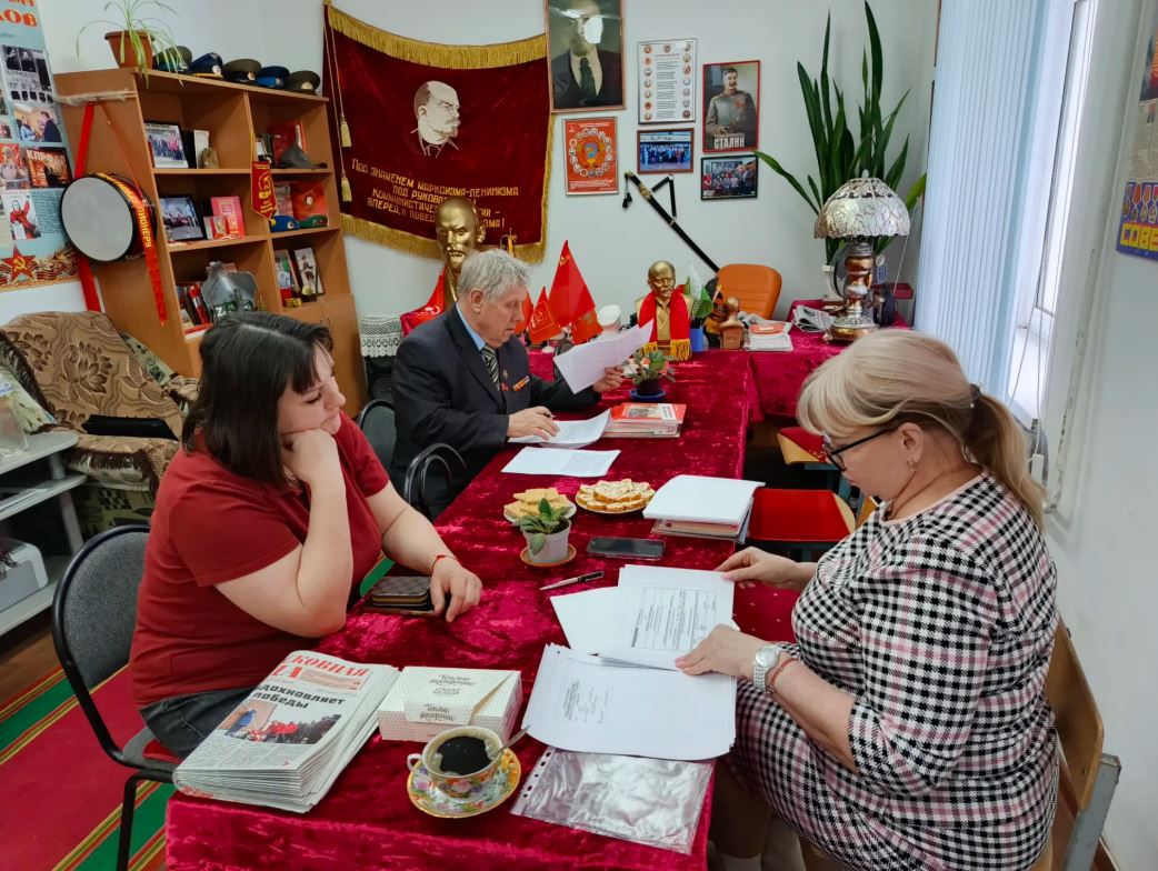 Шаховские коммунисты провели второй этап встречи с представителем Московской областной Думы