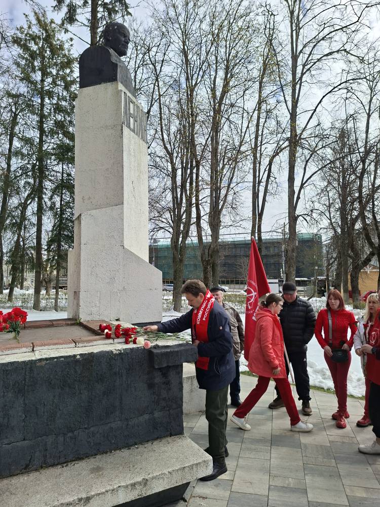 Первомай у стен Лавры