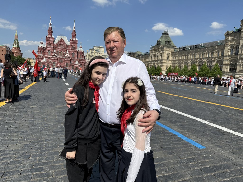 На Красной площади состоялся торжественный приём в ряды пионерии