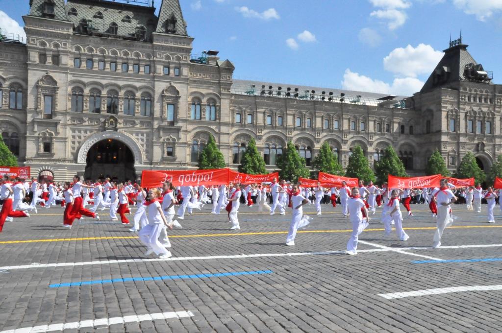 На Красной площади состоялся торжественный приём в ряды пионерии (17.05.2026)