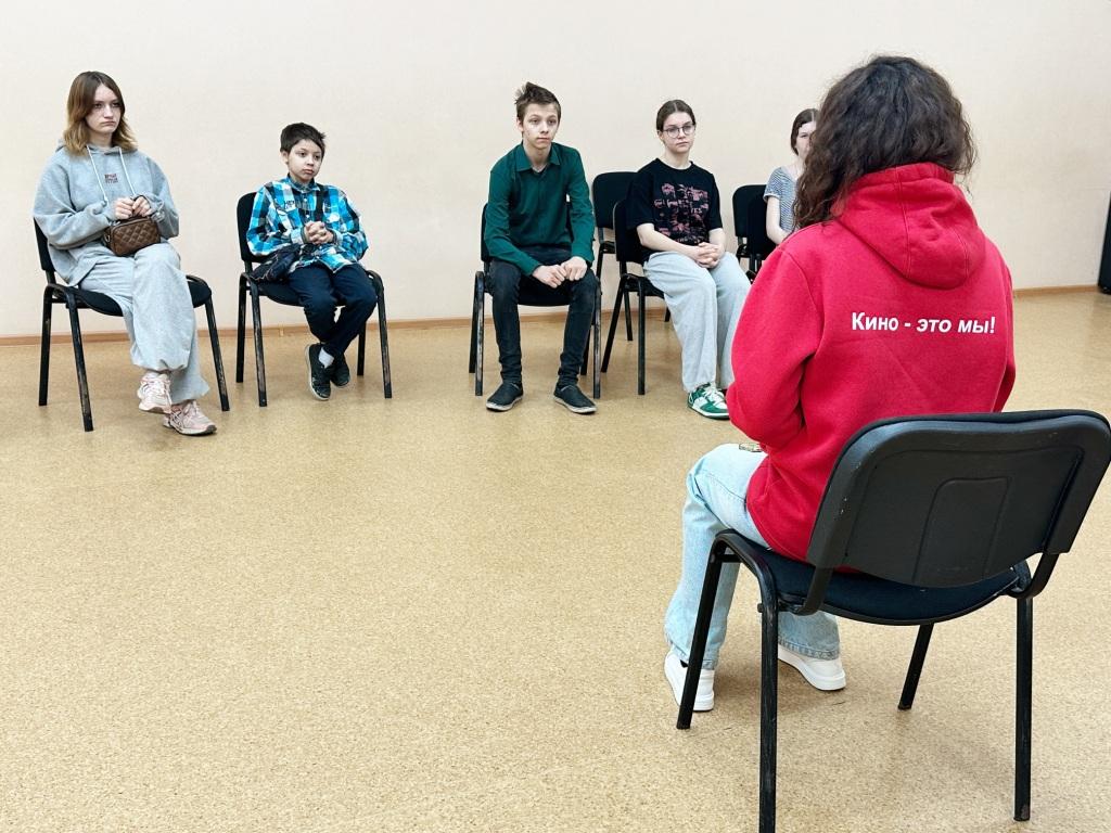 Занятия в киношколе для детей из семей находящихся на патронаже участковой социальной службы города Королёва