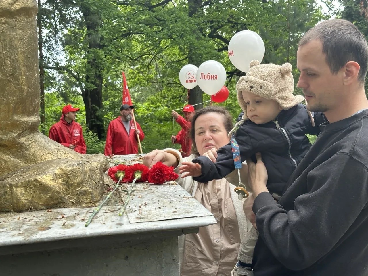 Автопробег памяти: коммунисты Лобни почтили подвиг советских воинов