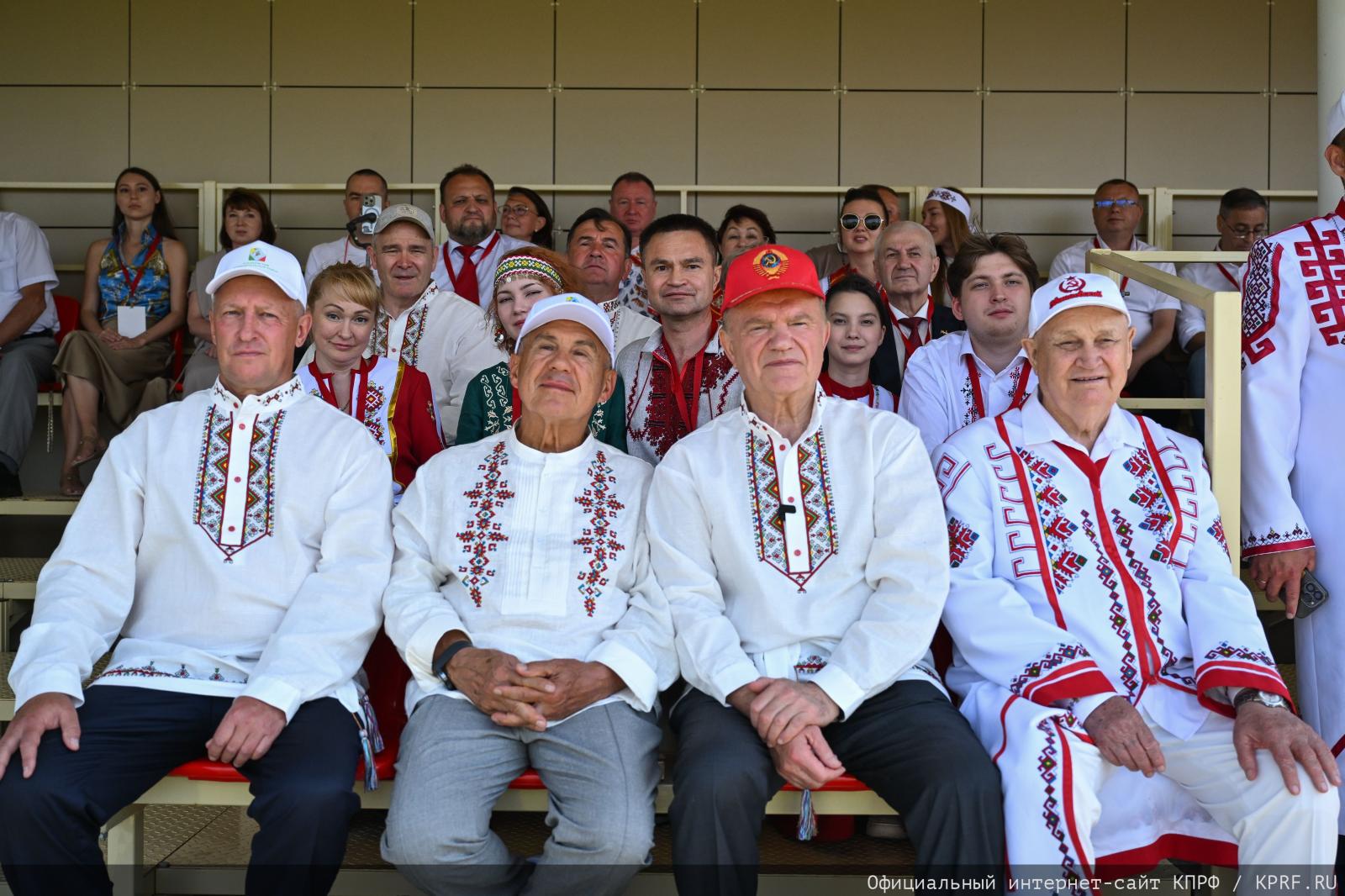 Г.А. Зюганов посетил праздник чувашской культуры "Уяв"