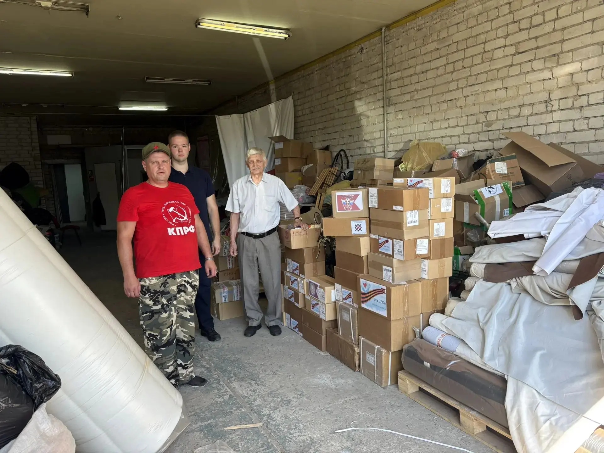Своих не бросаем: «Большевик» привез блиндажам тепло и лекарства