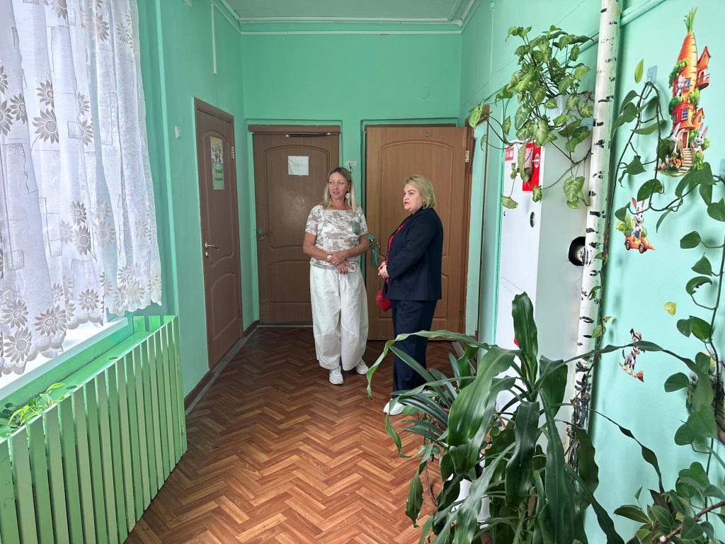 Королёв. За чистотой и уютом — большой труд и большое сердце: встреча с коллективом детского сада