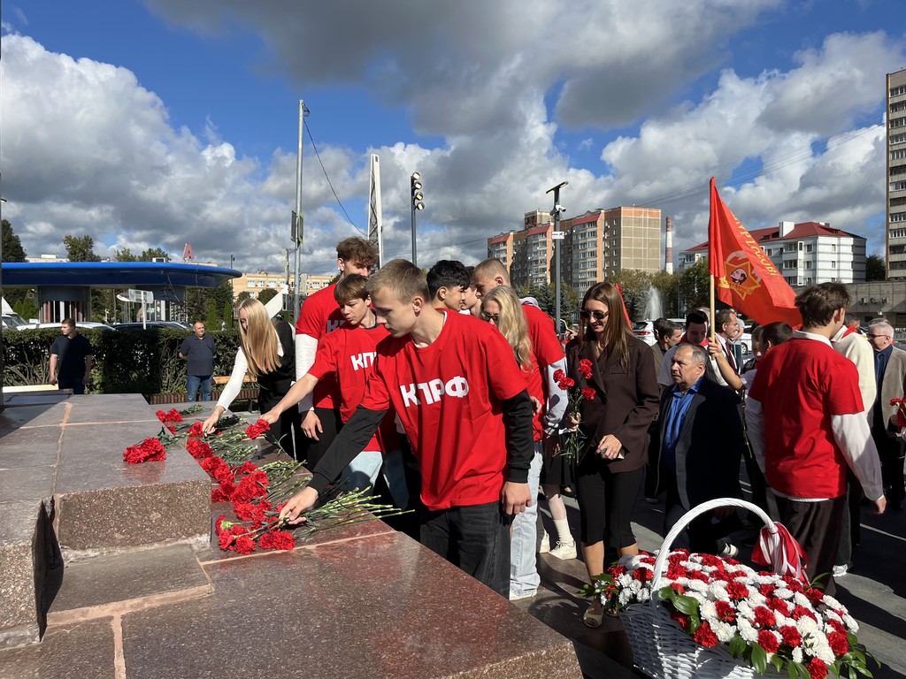 Геннадий Зюганов прибыл с рабочим визитом в подмосковный Подольск