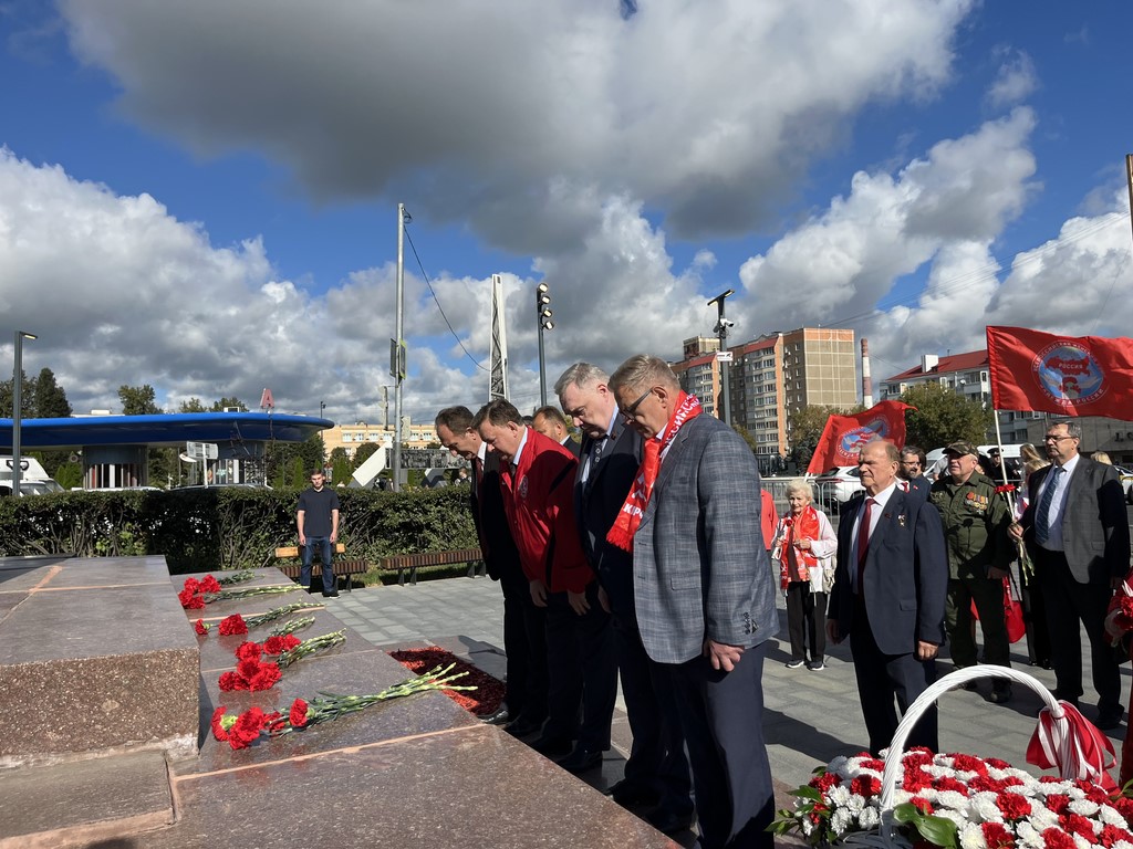Геннадий Зюганов прибыл с рабочим визитом в подмосковный Подольск