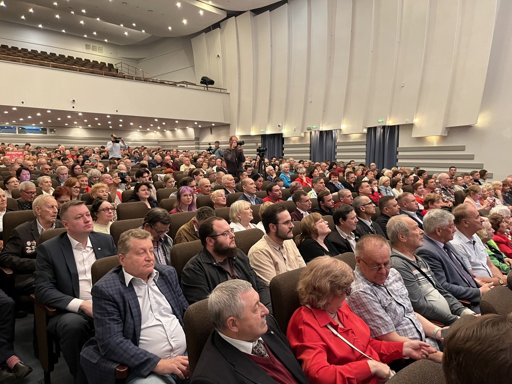 В ДК «Октябрь» состоялась рабочая встреча с населением подмосковного Подольска
