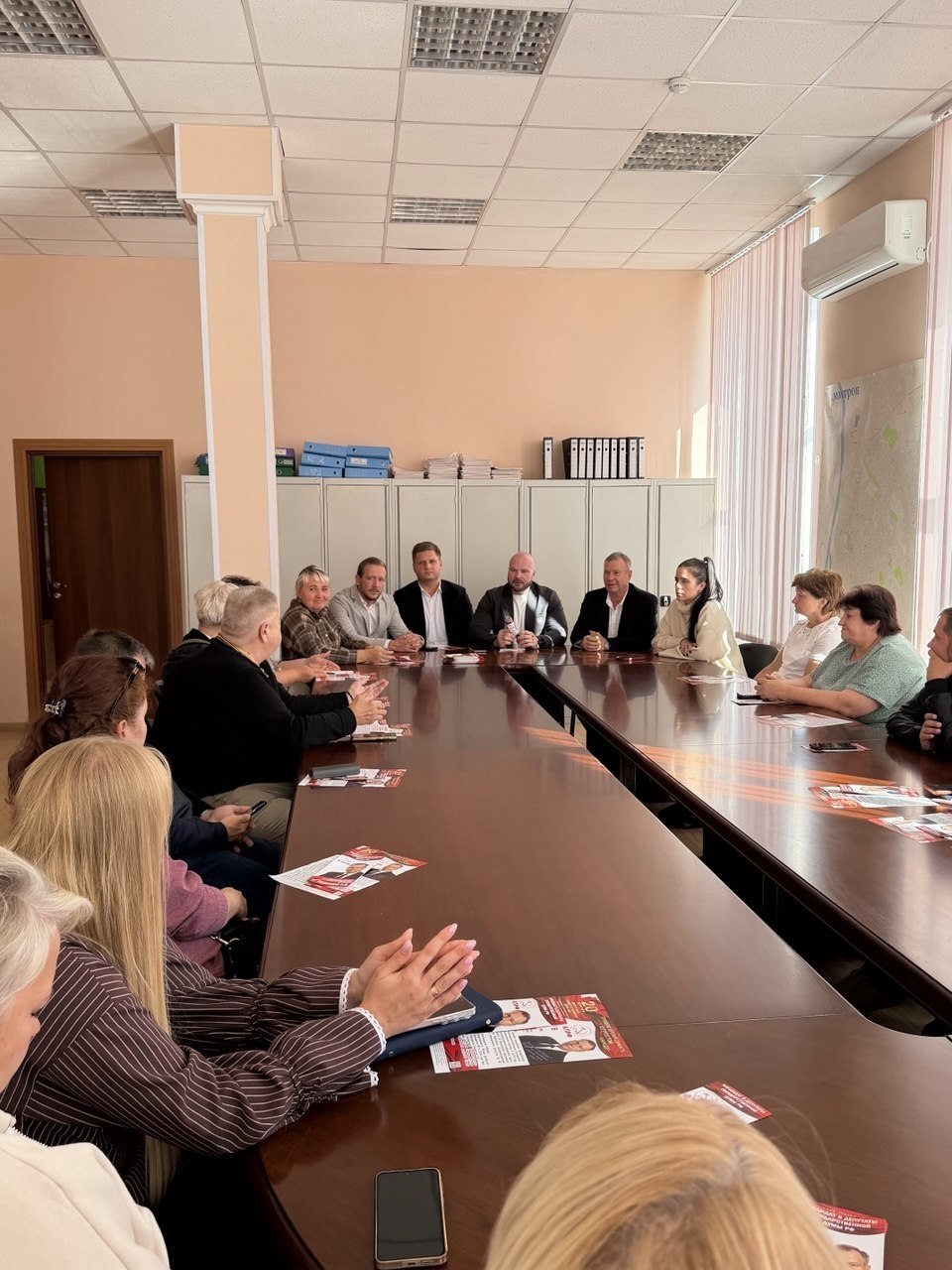 В городе Яхрома Дмитровского муниципального округа прошла встреча жителей с кандидатами в депутаты Московской областной и Государственной Думы