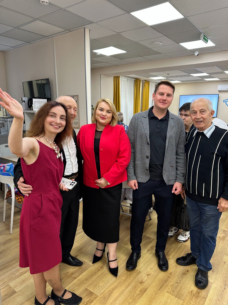 Королёв. Внимание к старшему поколению: Артём Васильев и Светлана Петрова в «Активном долголетии»
